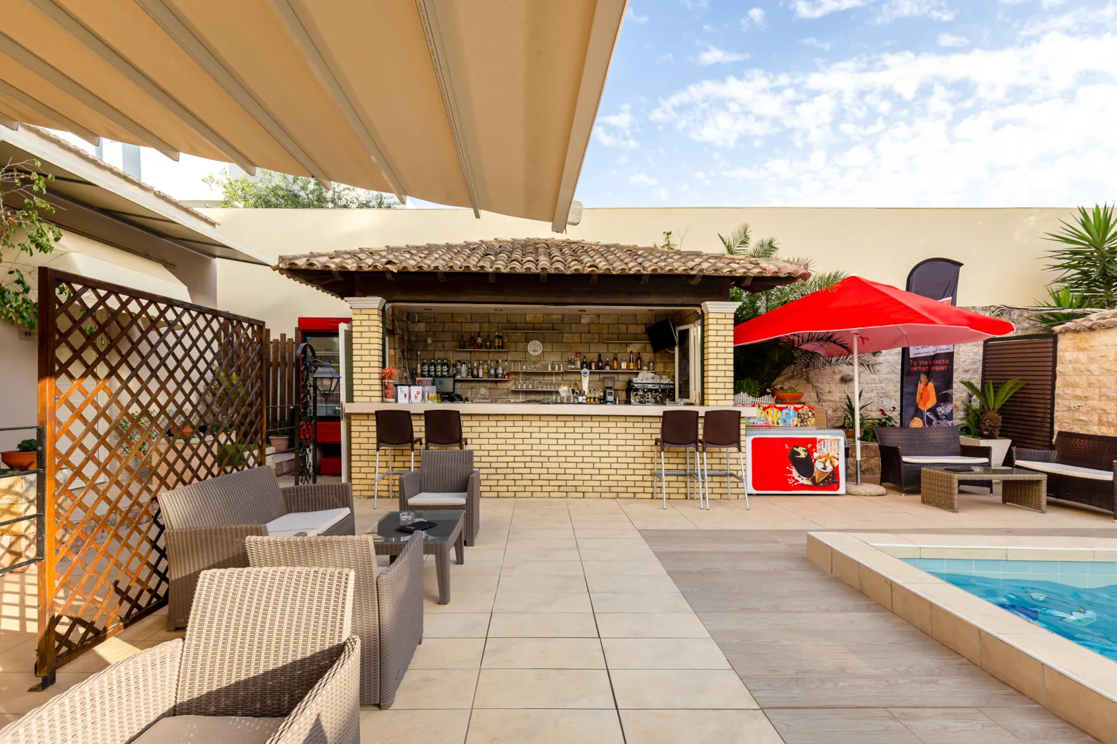 Hotel Oasis, Griechenland, Perama (Gastourion, Korfu). Großes 26